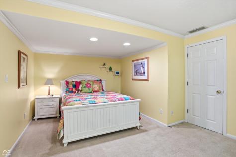 10828 Woodmont Lane Fishers IN 46037