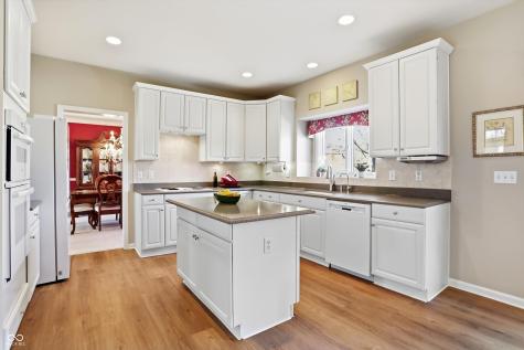 10828 Woodmont Lane Fishers IN 46037