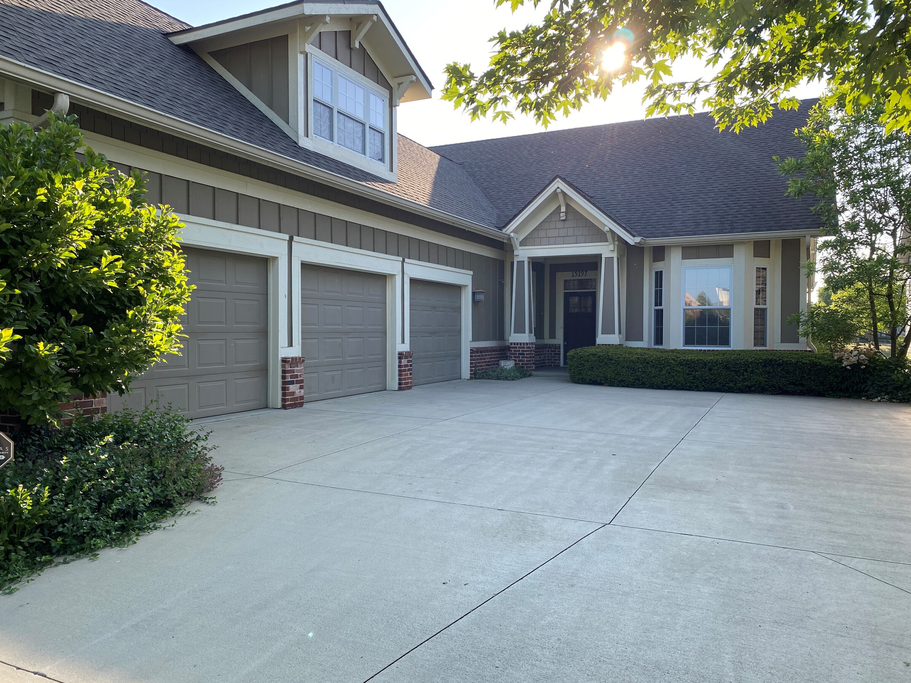 15197 Kampen Circle Carmel IN 46033