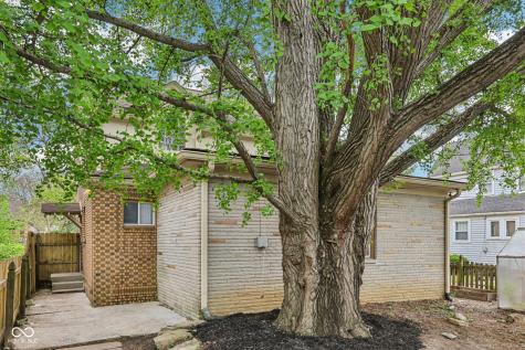 824 N Graham Avenue Indianapolis IN 46219