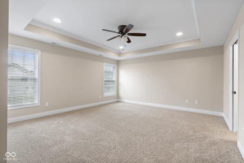 2503 Violet Way Columbus IN 47201