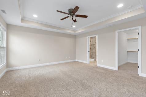 2503 Violet Way Columbus IN 47201