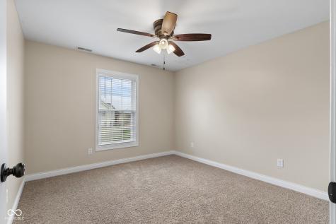 2503 Violet Way Columbus IN 47201