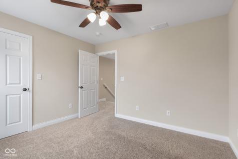 2503 Violet Way Columbus IN 47201