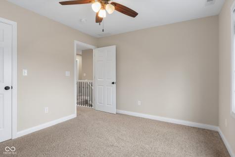 2503 Violet Way Columbus IN 47201