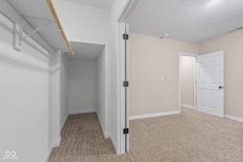 2503 Violet Way Columbus IN 47201