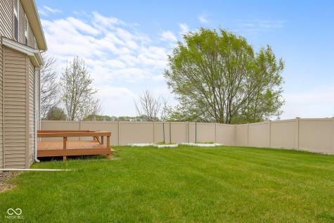 2503 Violet Way Columbus IN 47201