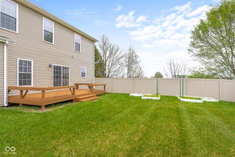2503 Violet Way Columbus IN 47201