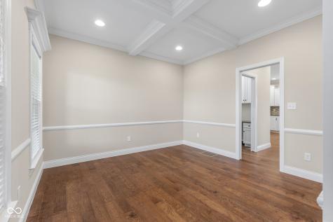2503 Violet Way Columbus IN 47201