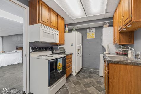 7410 Giroud Drive Indianapolis IN 46259