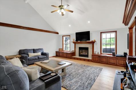 8232 Meadow Bend Drive Indianapolis IN 46259