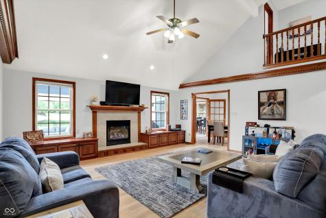 8232 Meadow Bend Drive Indianapolis IN 46259