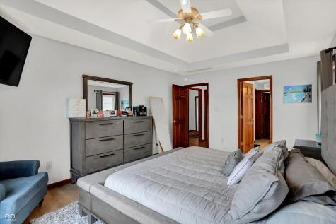 8232 Meadow Bend Drive Indianapolis IN 46259