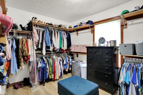 8232 Meadow Bend Drive Indianapolis IN 46259