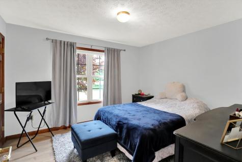 8232 Meadow Bend Drive Indianapolis IN 46259