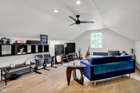8232 Meadow Bend Drive Indianapolis IN 46259