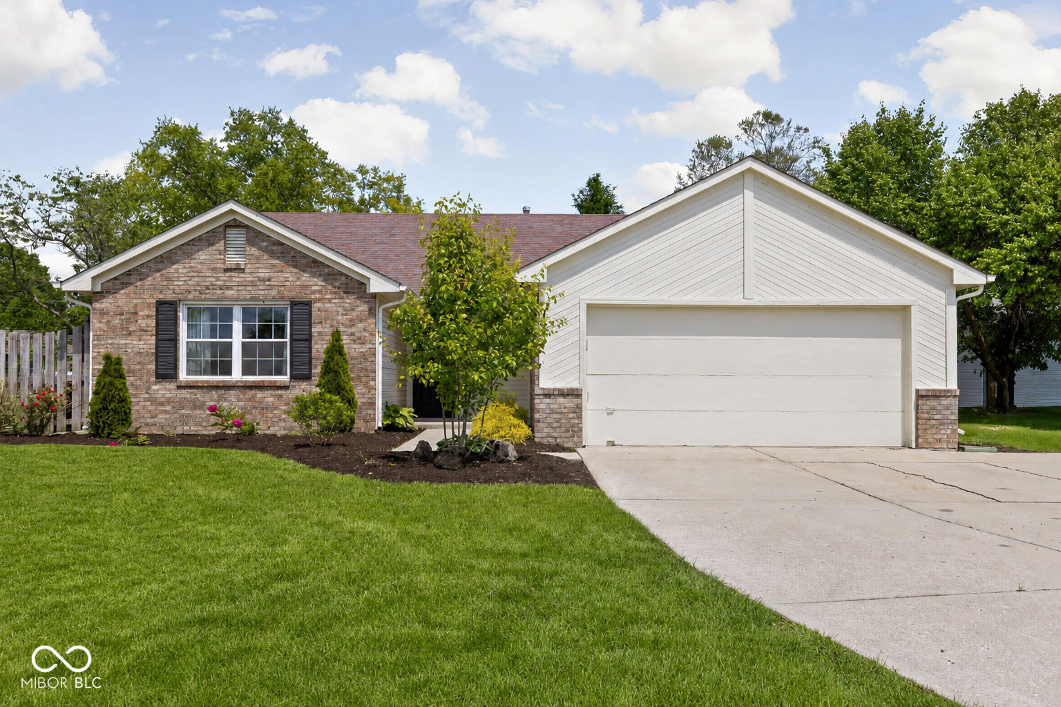 7447 Iron Rock Road Indianapolis IN 46236