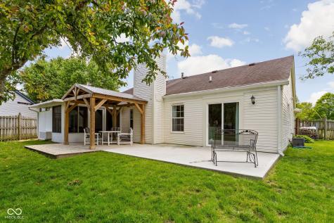 7447 Iron Rock Road Indianapolis IN 46236