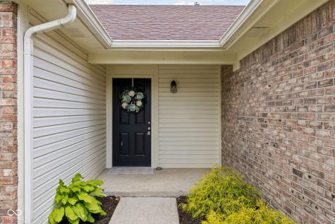 7447 Iron Rock Road Indianapolis IN 46236