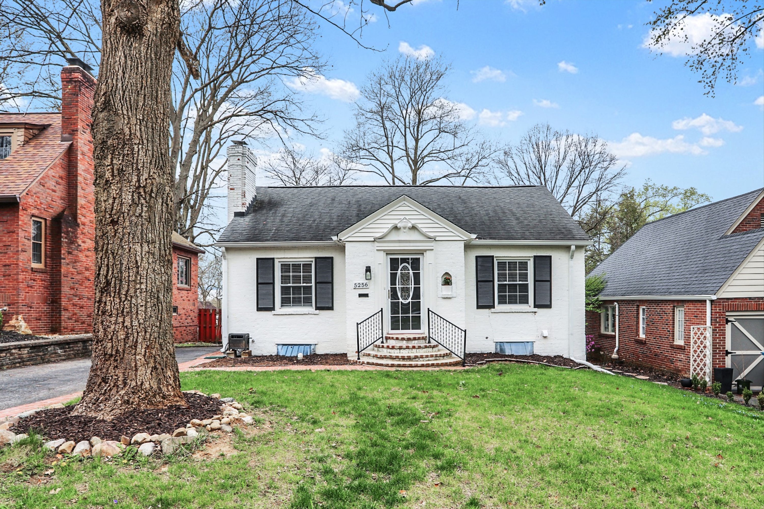5256 N Kenwood Avenue Indianapolis IN 46208