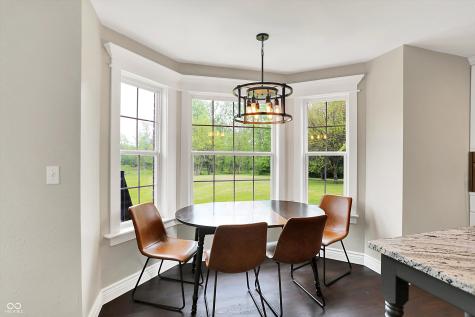 1933 S 825 E Zionsville IN 46077