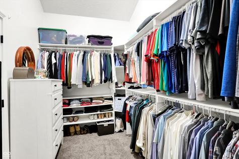 1933 S 825 E Zionsville IN 46077