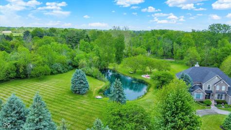 1933 S 825 E Zionsville IN 46077