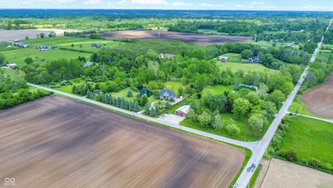 1933 S 825 E Zionsville IN 46077