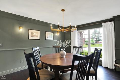 1933 S 825 E Zionsville IN 46077