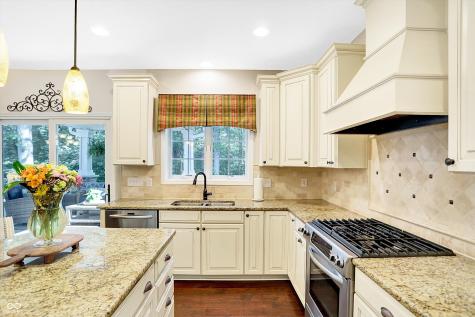 9252 Blackberry Court Zionsville IN 46077