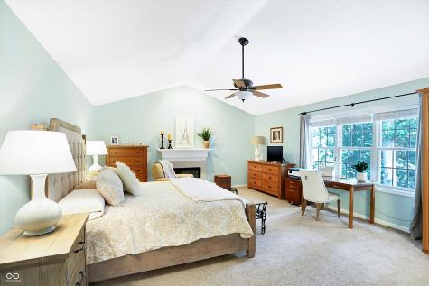 9252 Blackberry Court Zionsville IN 46077