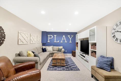 9252 Blackberry Court Zionsville IN 46077