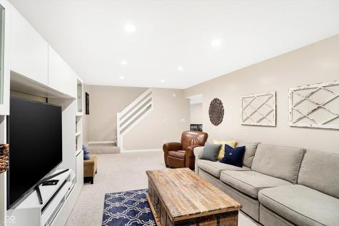 9252 Blackberry Court Zionsville IN 46077