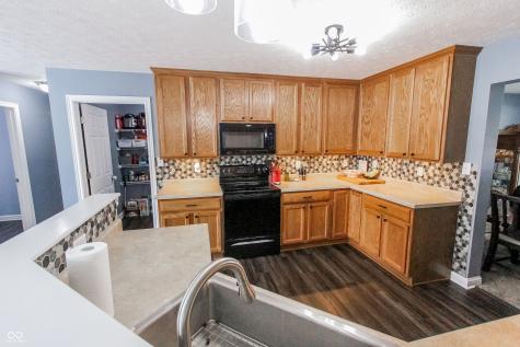 8005 Stoney Bend Court Indianapolis IN 46259
