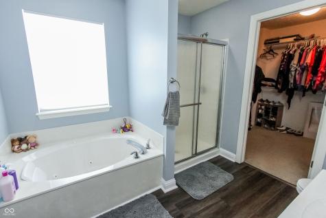 8005 Stoney Bend Court Indianapolis IN 46259