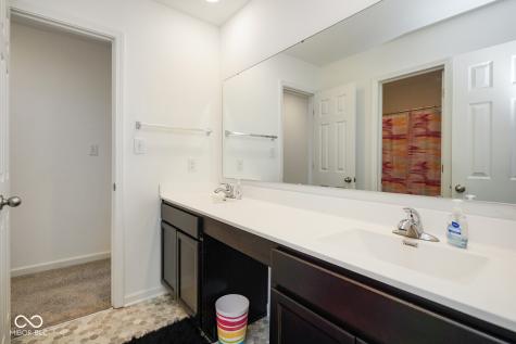 6602 W Whispering Way Greenfield IN 46140