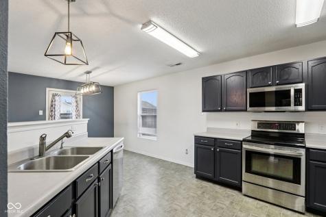 784 Streamside Drive Greenfield IN 46140