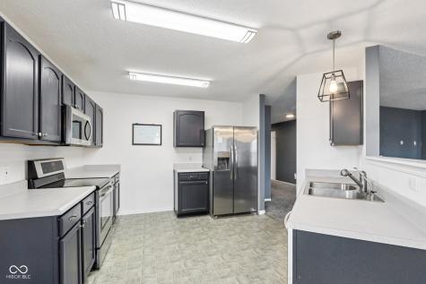 784 Streamside Drive Greenfield IN 46140