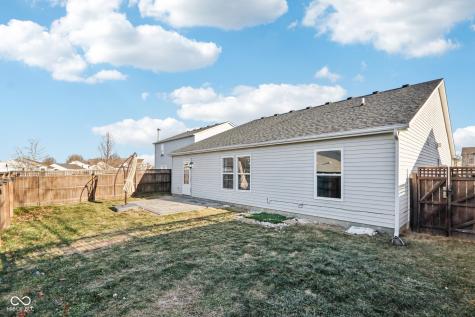 784 Streamside Drive Greenfield IN 46140