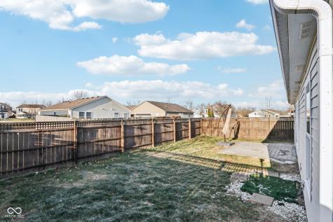 784 Streamside Drive Greenfield IN 46140