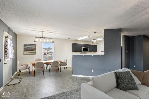 784 Streamside Drive Greenfield IN 46140