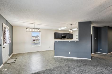 784 Streamside Drive Greenfield IN 46140