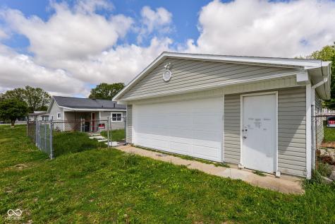 401 Sweetland Avenue Tipton IN 46072