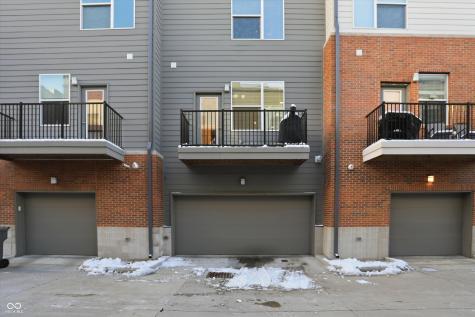 737 Switchyard Place Indianapolis IN 46202