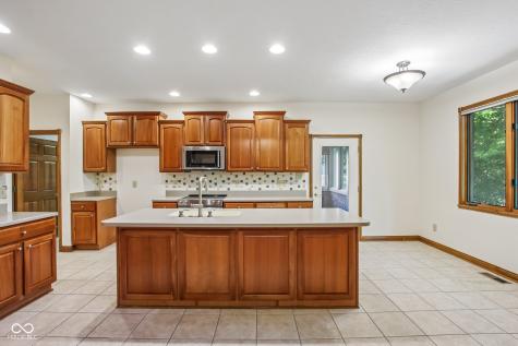 142 E Banta Road Indianapolis IN 46227