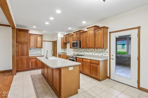 142 E Banta Road Indianapolis IN 46227