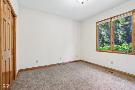 142 E Banta Road Indianapolis IN 46227