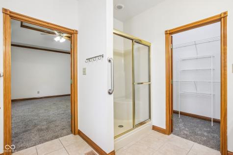 142 E Banta Road Indianapolis IN 46227