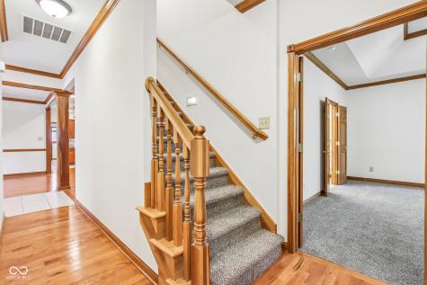 142 E Banta Road Indianapolis IN 46227