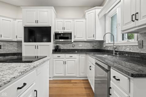 8956 Admirals Bay Drive Indianapolis IN 46236